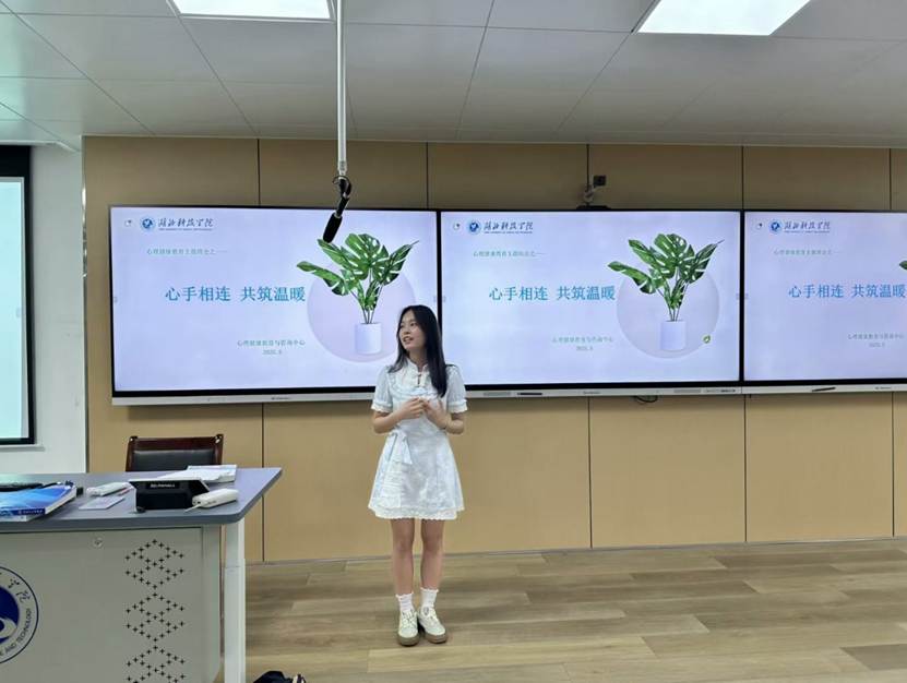 图示, 示意图
中度可信度描述已自动生成:ver1